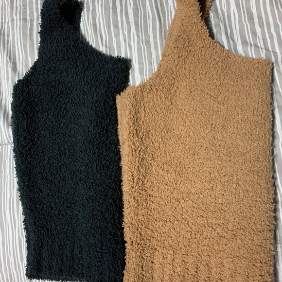 SKIMS Cozy Tanks - Picture 2 of 3